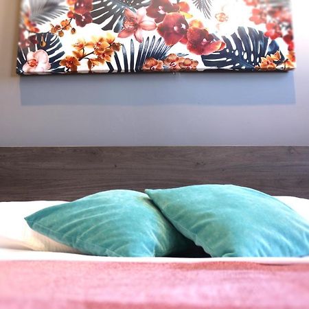 Velleran Accomodation Tarxien Екстериор снимка